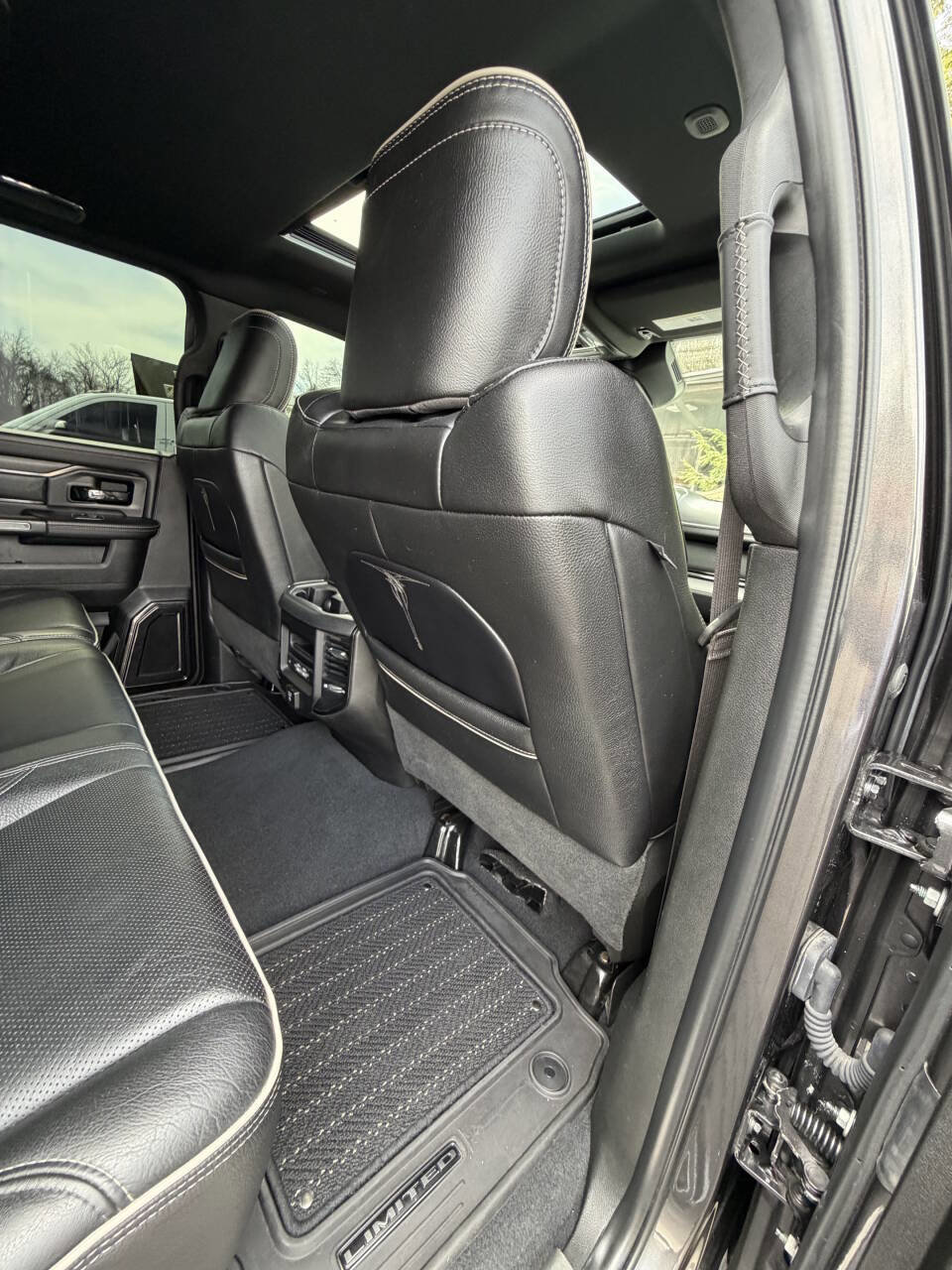 Used 2022 RAM 3500 Limited image 43