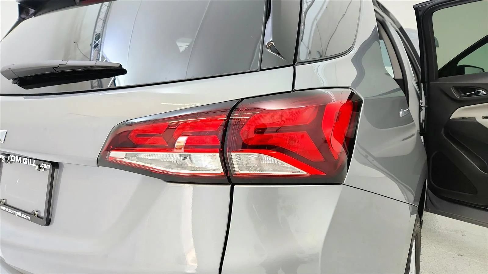 Used 2023 Chevrolet Equinox LS w/ LS Convenience Package FWD image 15