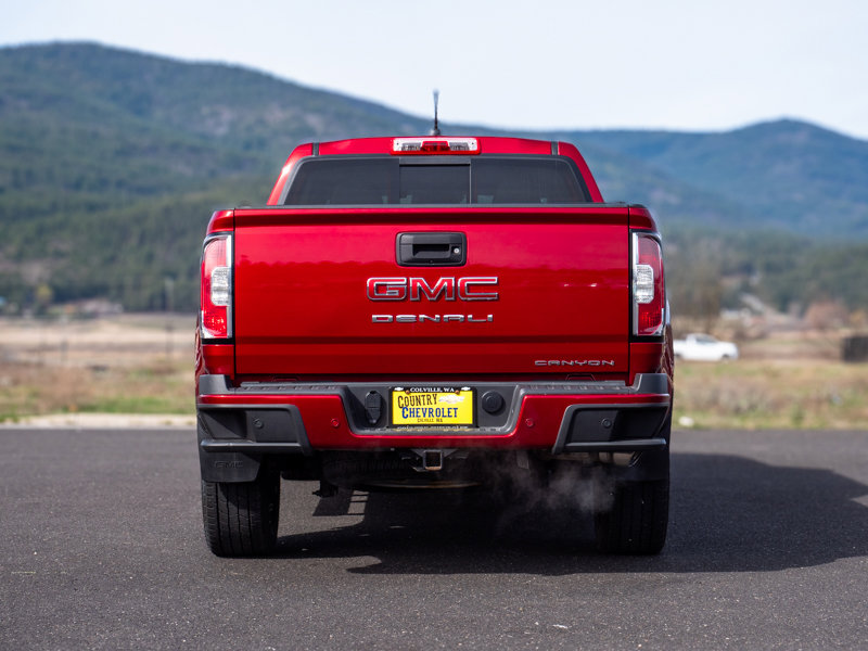 Used 2022 GMC Canyon Denali image 5