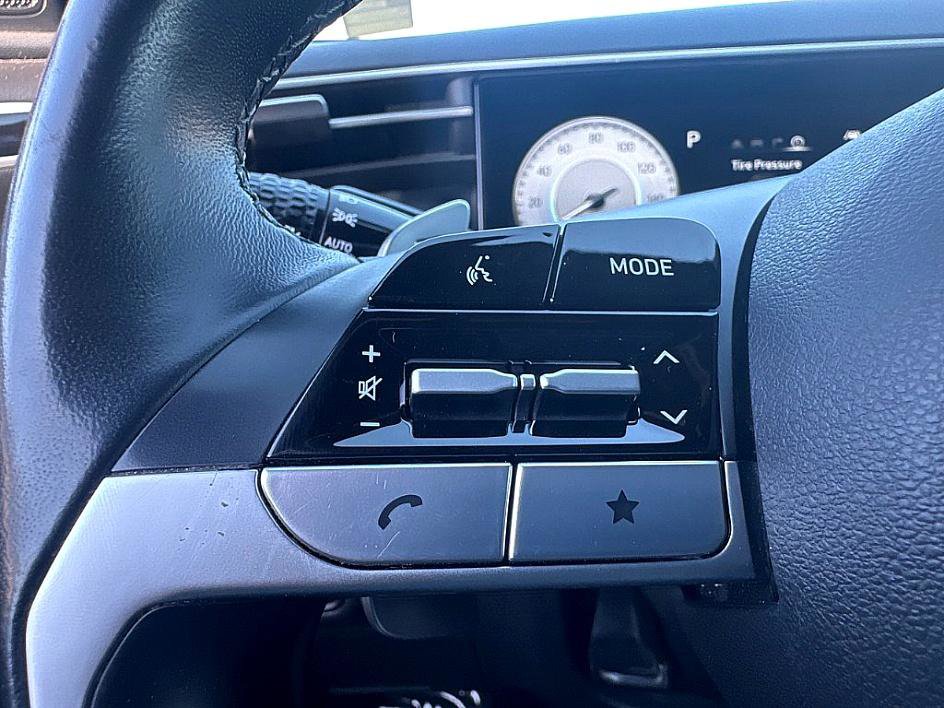 Used 2023 Hyundai Santa Cruz Limited image 18