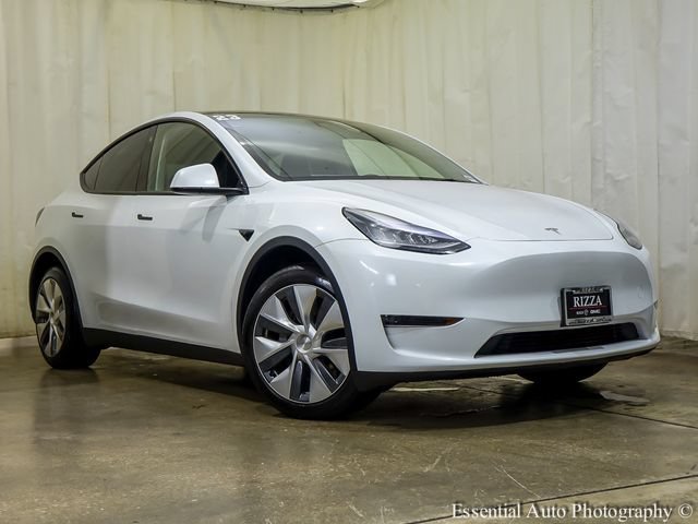 Used 2023 Tesla Model Y Long Range AWD/4WD image 2