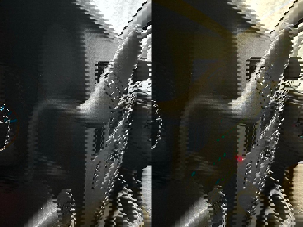 Used 2022 Chevrolet Express 3500 w/ Power Convenience Package image 23