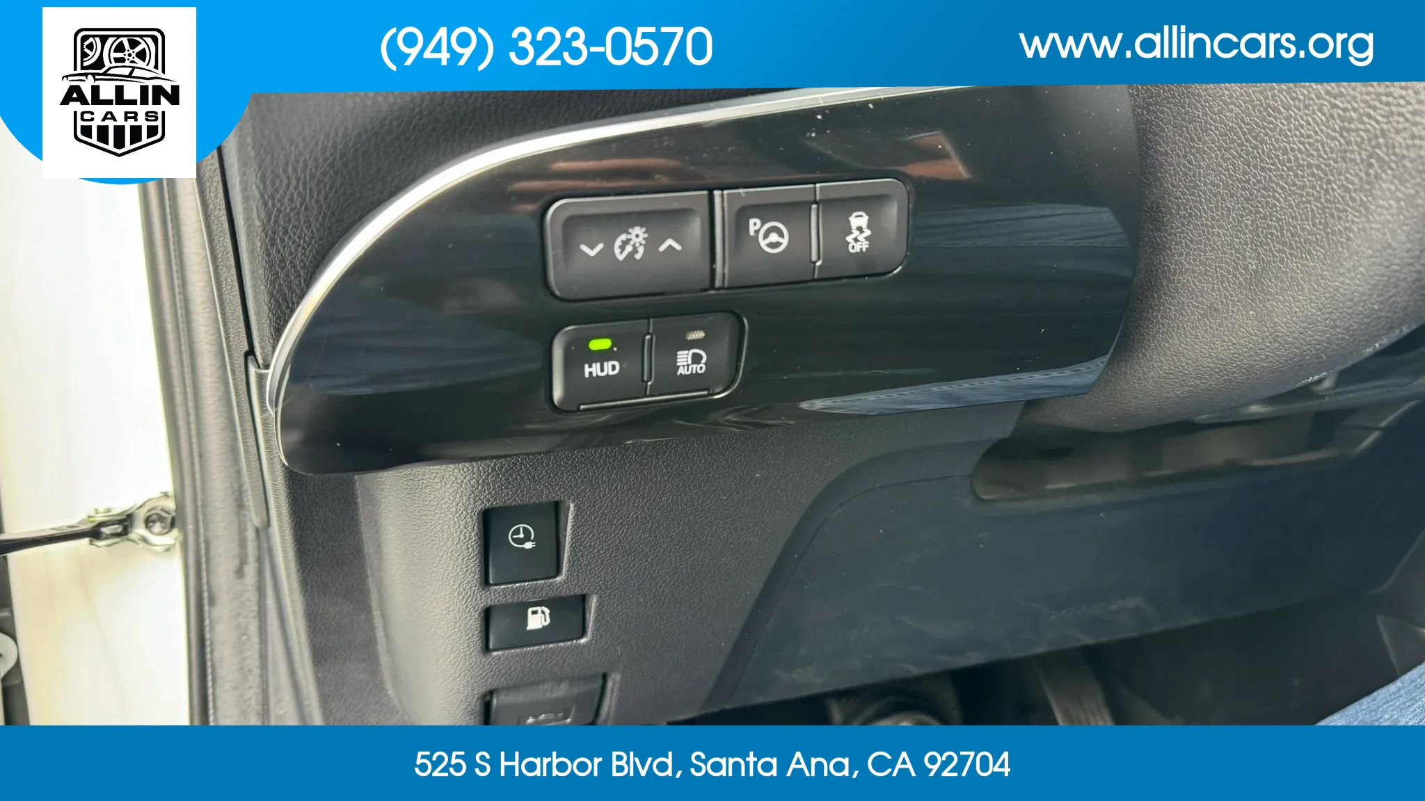 Used 2019 Toyota Prius Prime Advanced w/ Carpet Mat Package FWD image 14