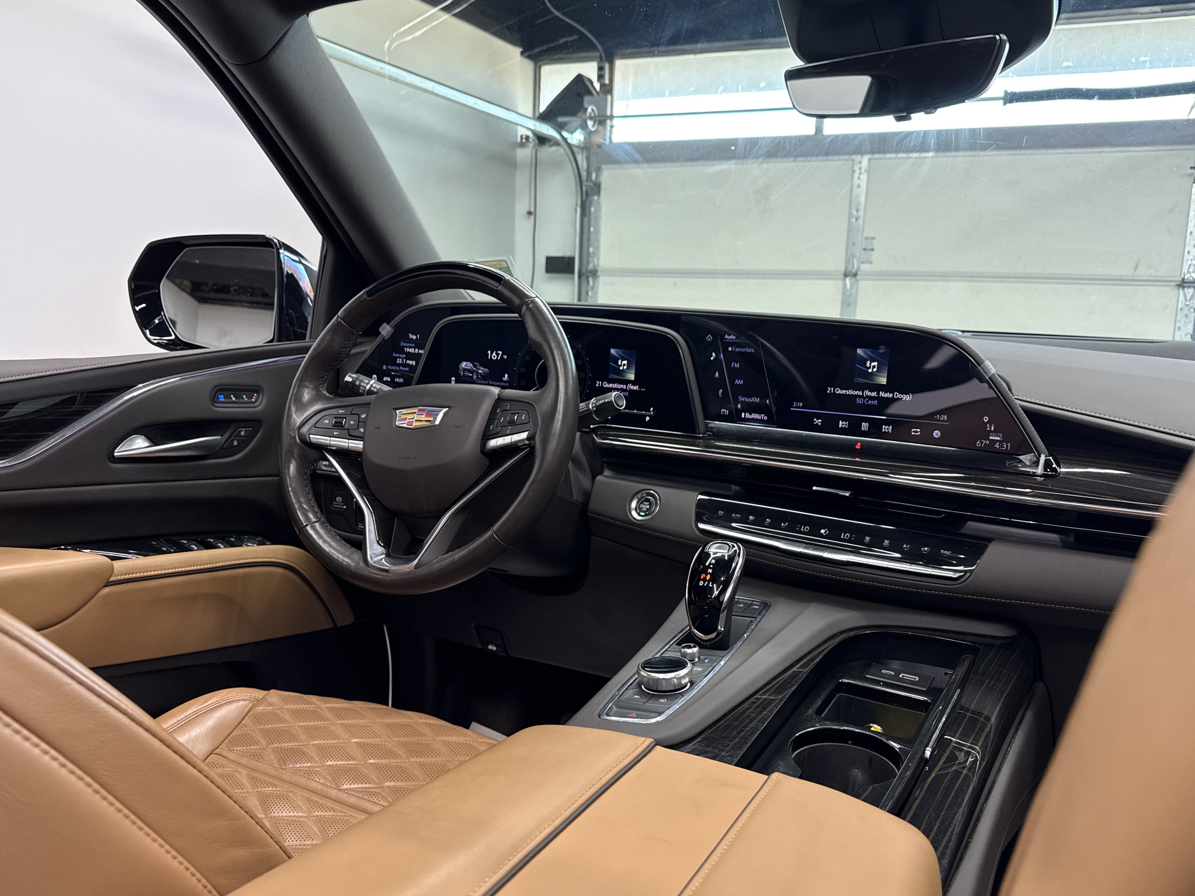 Used 2023 Cadillac Escalade Sport w/ LPO, Floor Liner Package AWD/4WD image 29