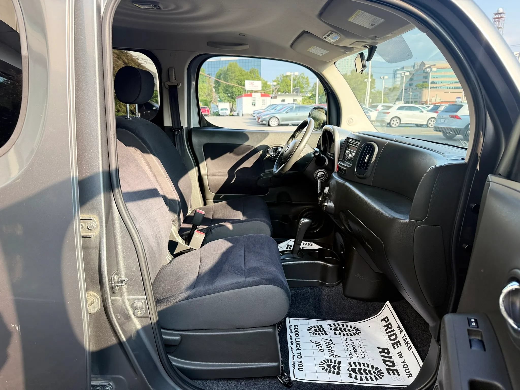 Used 2010 Nissan Cube 1.8 S w/ Interior Designer Pkg FWD image 31