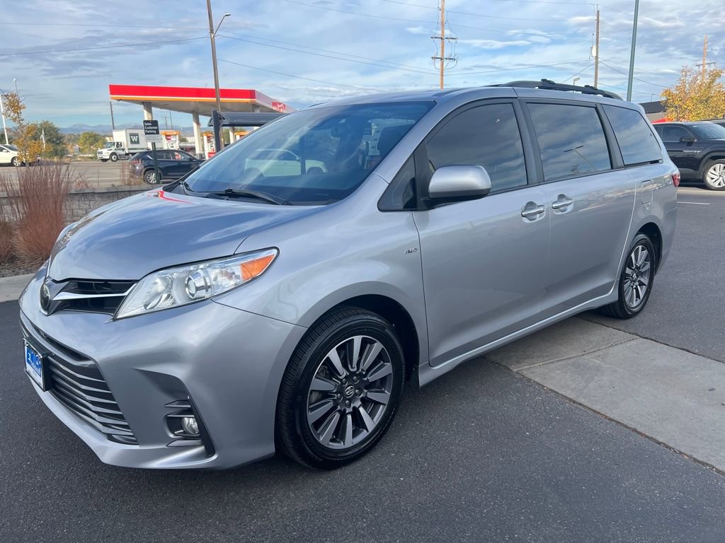 Used 2018 Toyota Sienna XLE Premium
