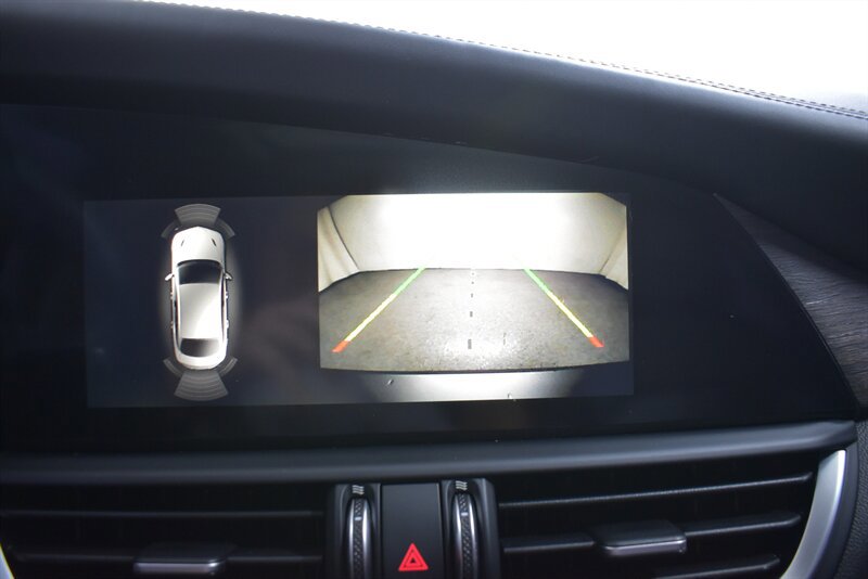 Used 2019 Alfa Romeo Giulia Ti image 14