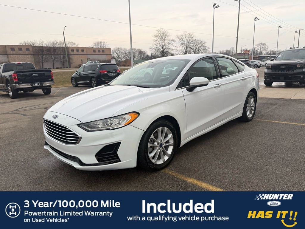 Used 2020 Ford Fusion SE image 2