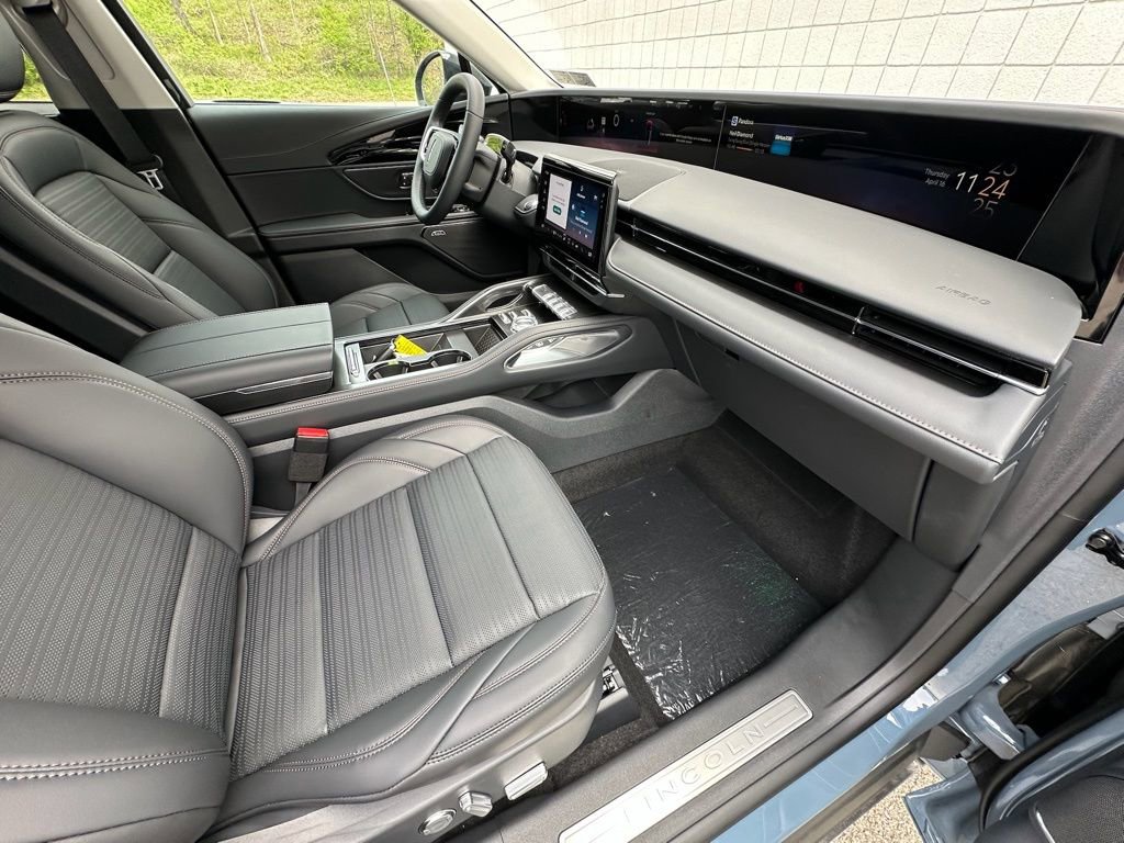New 2026 Lincoln Nautilus Reserve AWD/4WD image 23