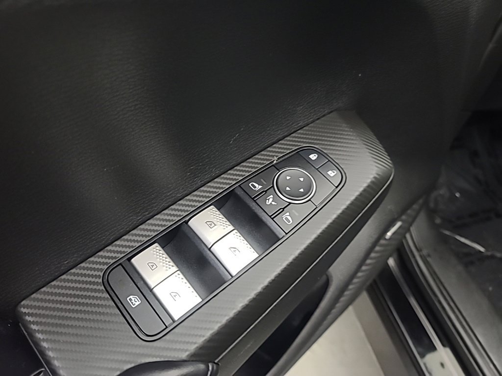 Used 2025 Mitsubishi Outlander SE AWD/4WD image 24