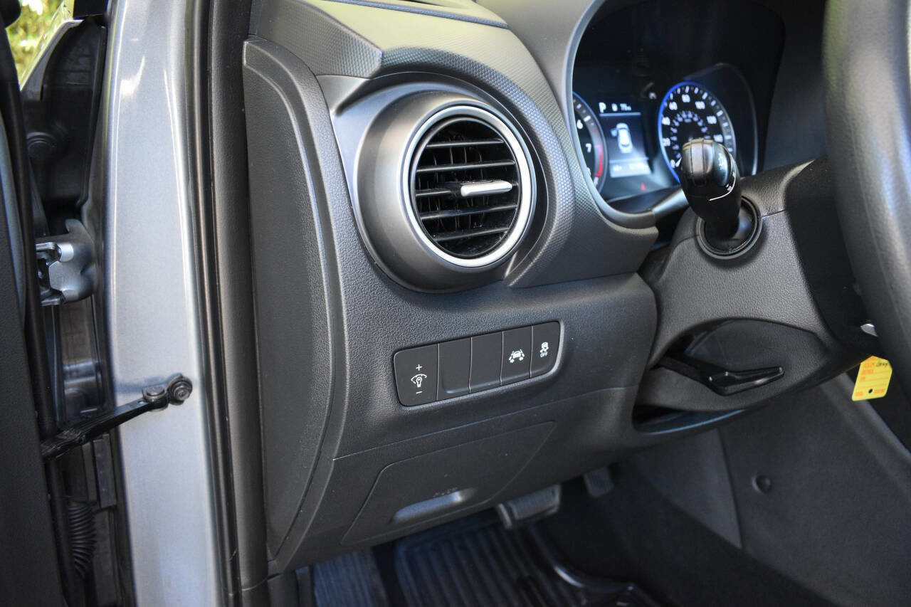 Used 2021 Hyundai Kona SE FWD image 15