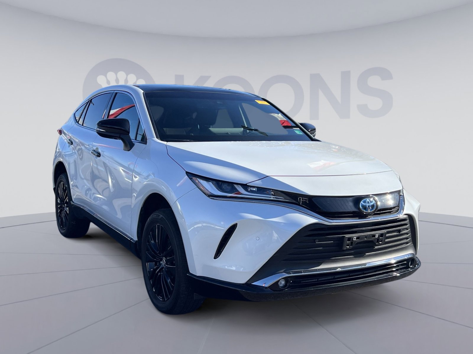 Used 2023 Toyota Venza Nightshade image 10