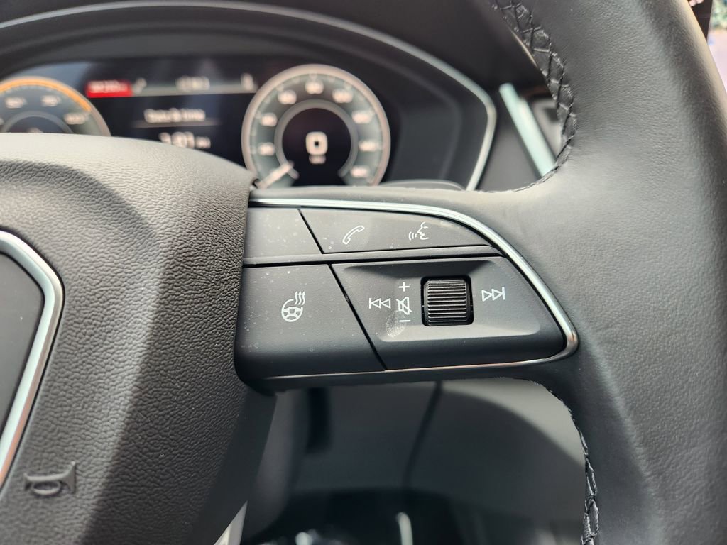 Used 2025 Audi Q5 e Premium image 29