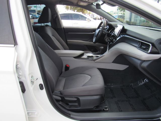 Used 2022 Toyota Camry LE image 22