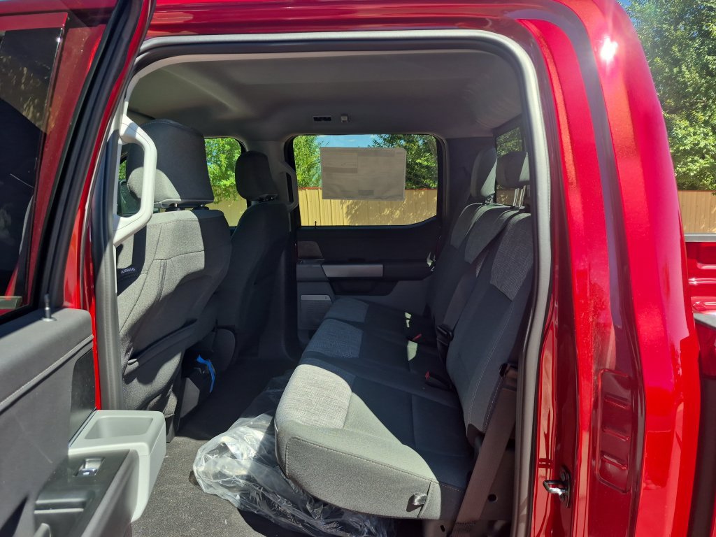New 2026 Ford F350 XLT w/ XLT Premium Package AWD/4WD image 20