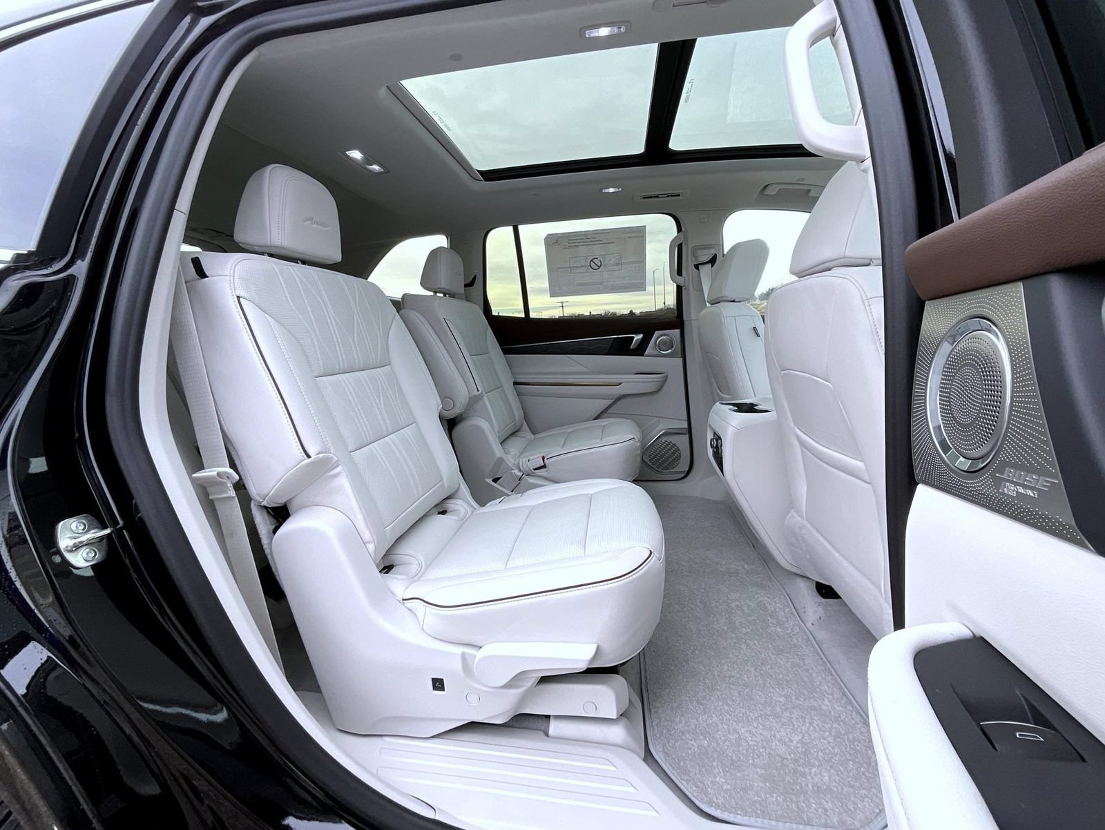 New 2026 Buick Enclave Avenir w/ Super Cruise Package AWD/4WD image 18
