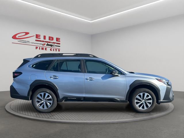 Used 2024 Subaru Outback 2.5i image 7