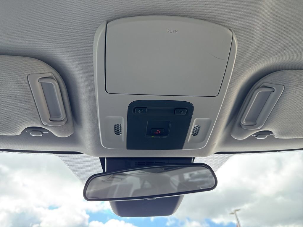 Used 2025 Toyota Camry LE FWD image 18