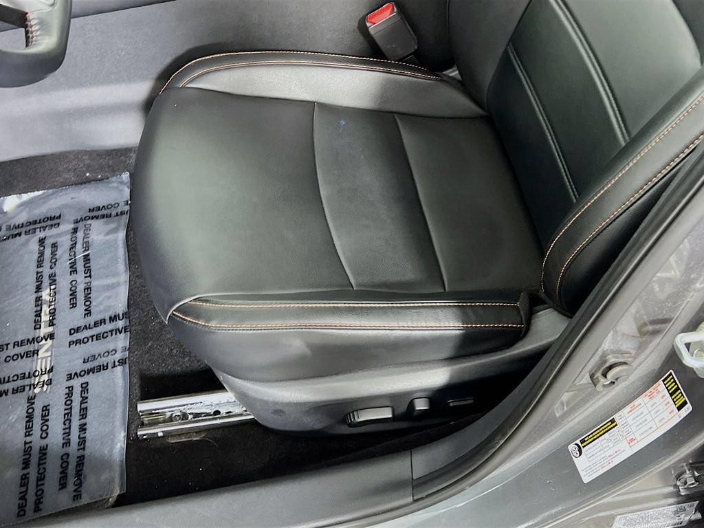 Used 2023 Nissan Sentra SR w/ SR Premium Package FWD image 18