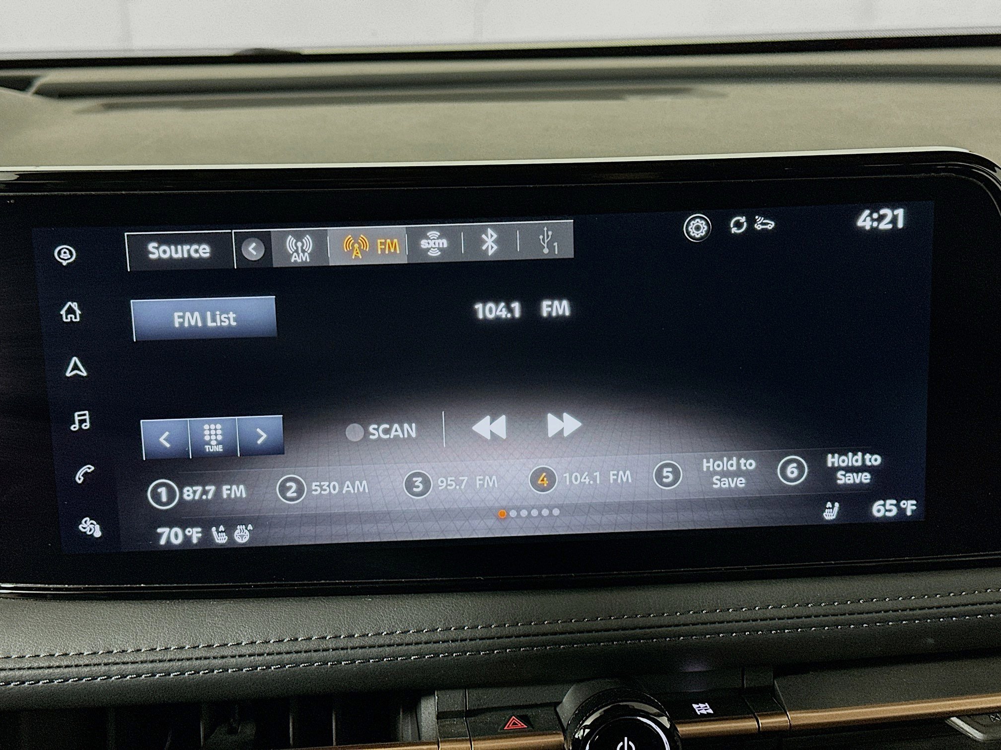 Used 2023 Nissan Ariya FWD image 21