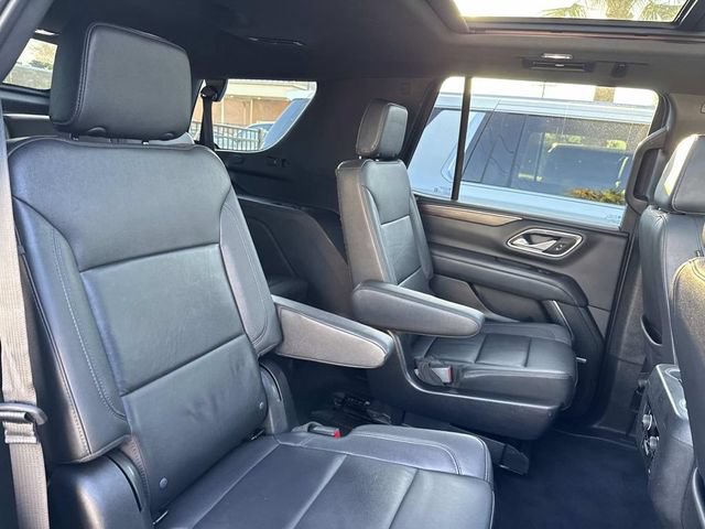 Used 2022 Chevrolet Tahoe Z71 w/ Luxury Package AWD/4WD image 15