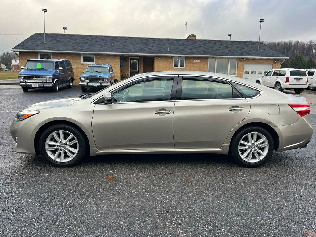 Used 2013 Toyota Avalon image 7