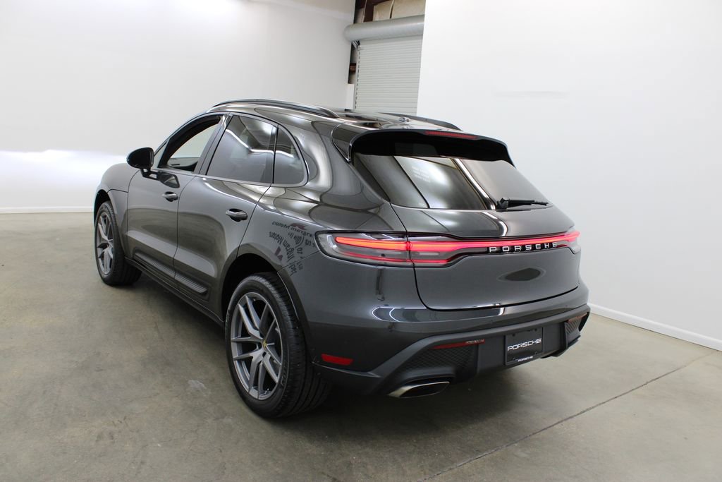 New 2026 Porsche Macan image 3