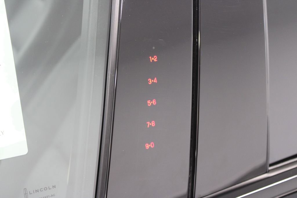 New 2025 Lincoln Corsair FWD w/ Equipment Group 101A image 21