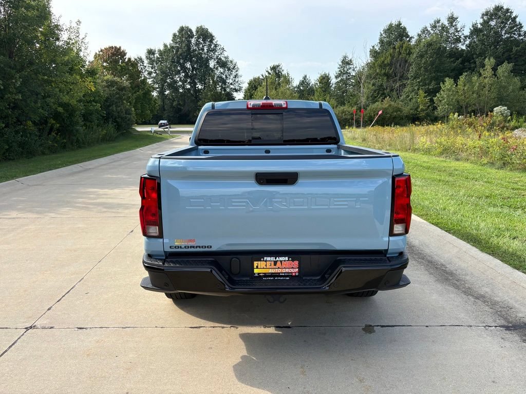 Used 2025 Chevrolet Colorado W/T w/ WT Custom Package RWD image 8