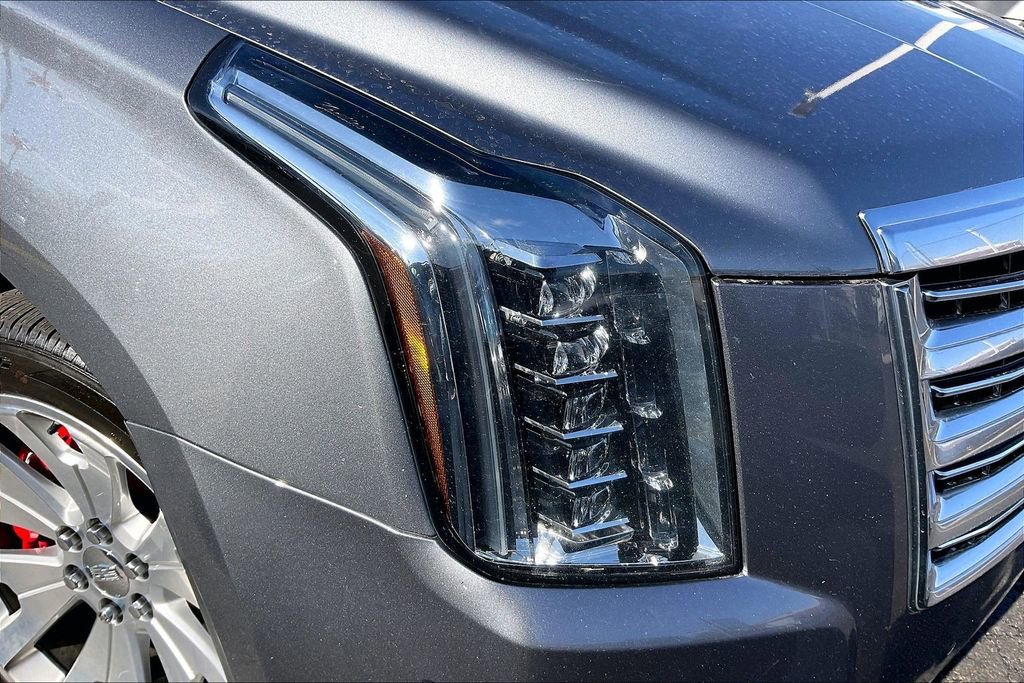 Used 2019 Cadillac Escalade Platinum image 28