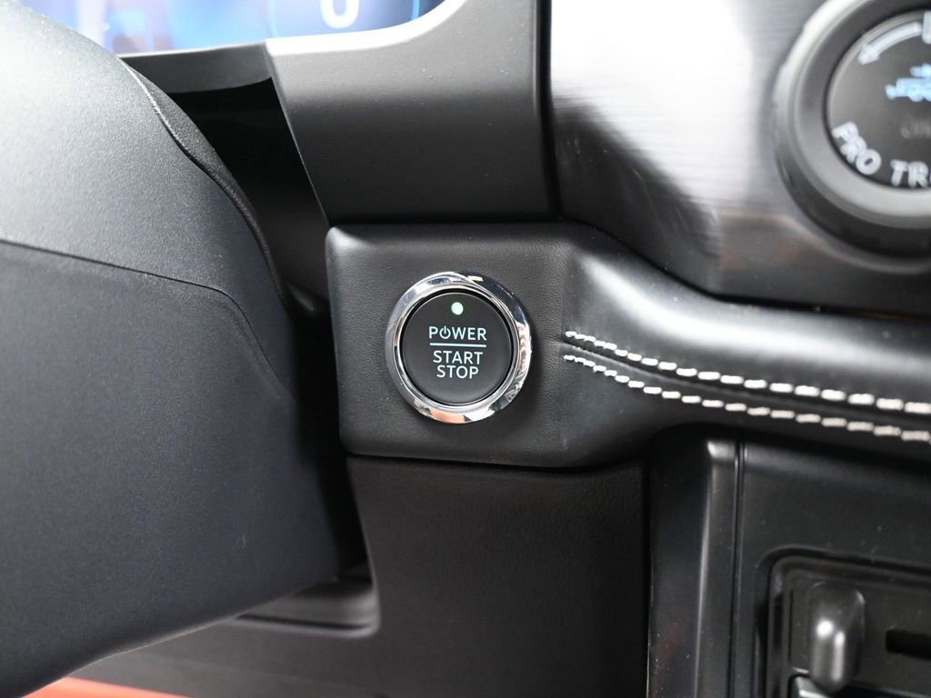 New 2025 Ford F150 Lightning Platinum w/ Dark Elements Package image 19