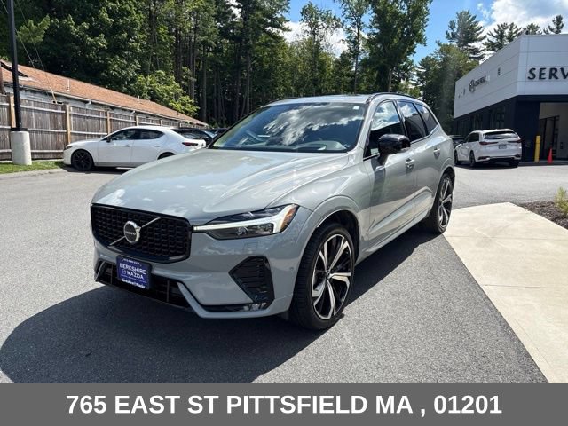 Used 2025 Volvo XC60 B5 Ultra w/ Protection Package Premier AWD/4WD image 3