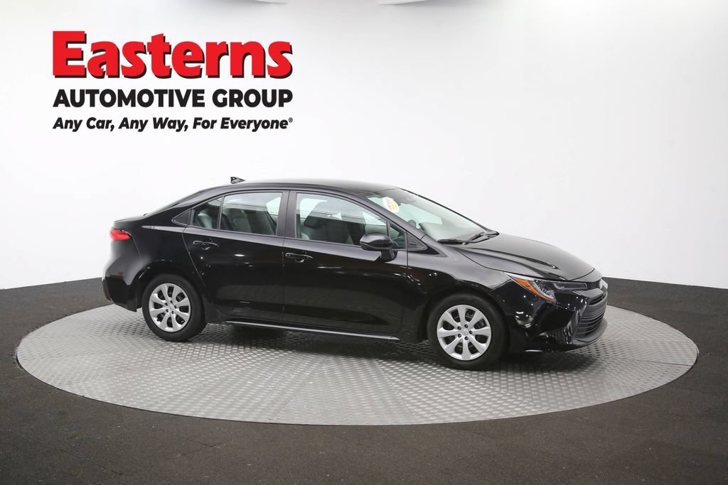 Used 2024 Toyota Corolla LE FWD image 45