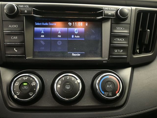 Used 2017 Toyota RAV4 LE image 10