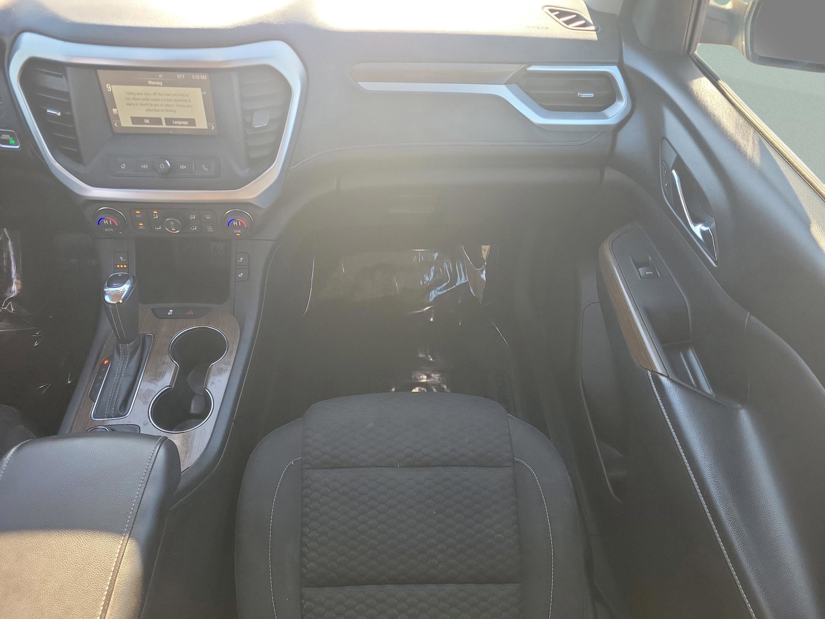 Used 2018 GMC Acadia SLE image 29