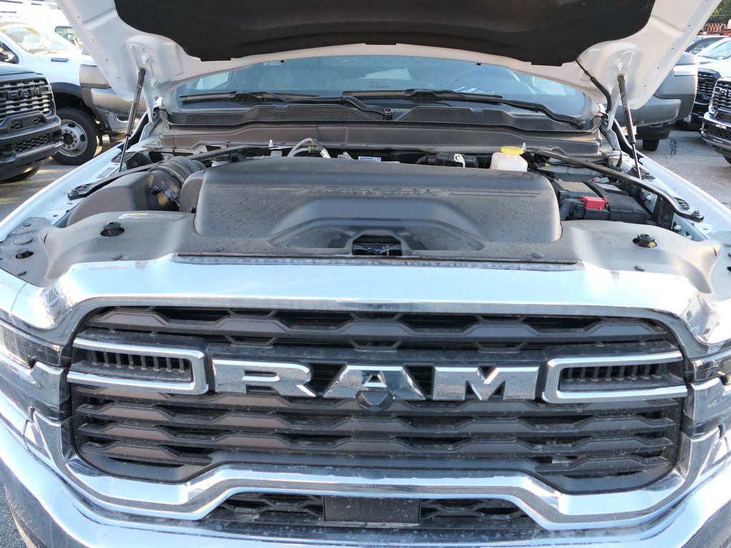 New 2026 RAM 5500 Tradesman w/ Chrome Appearance Group image 24