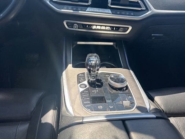 Used 2020 BMW X7 xDrive40i w/ Executive Package image 23