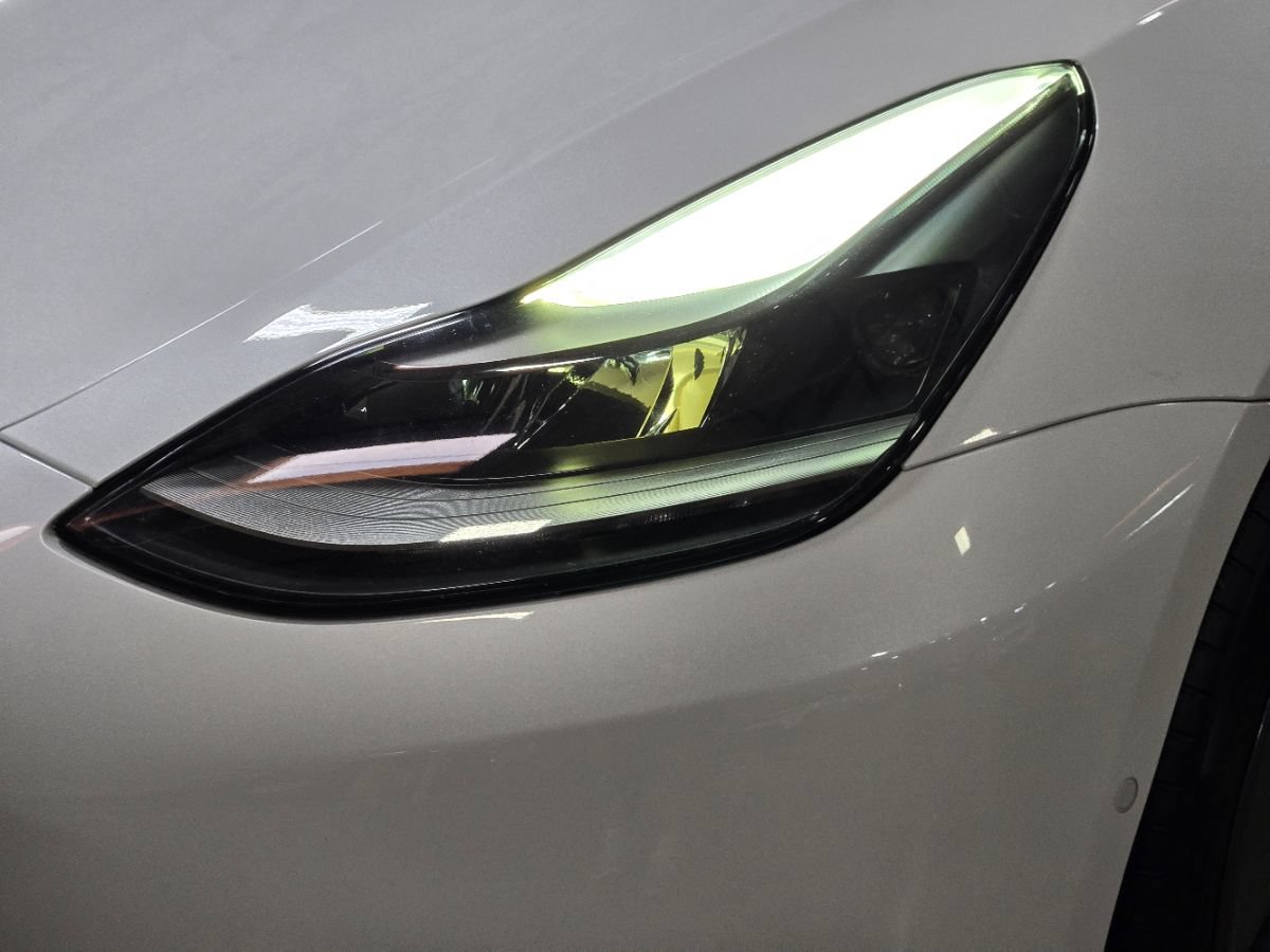 Used 2022 Tesla Model 3 Standard Range RWD image 14