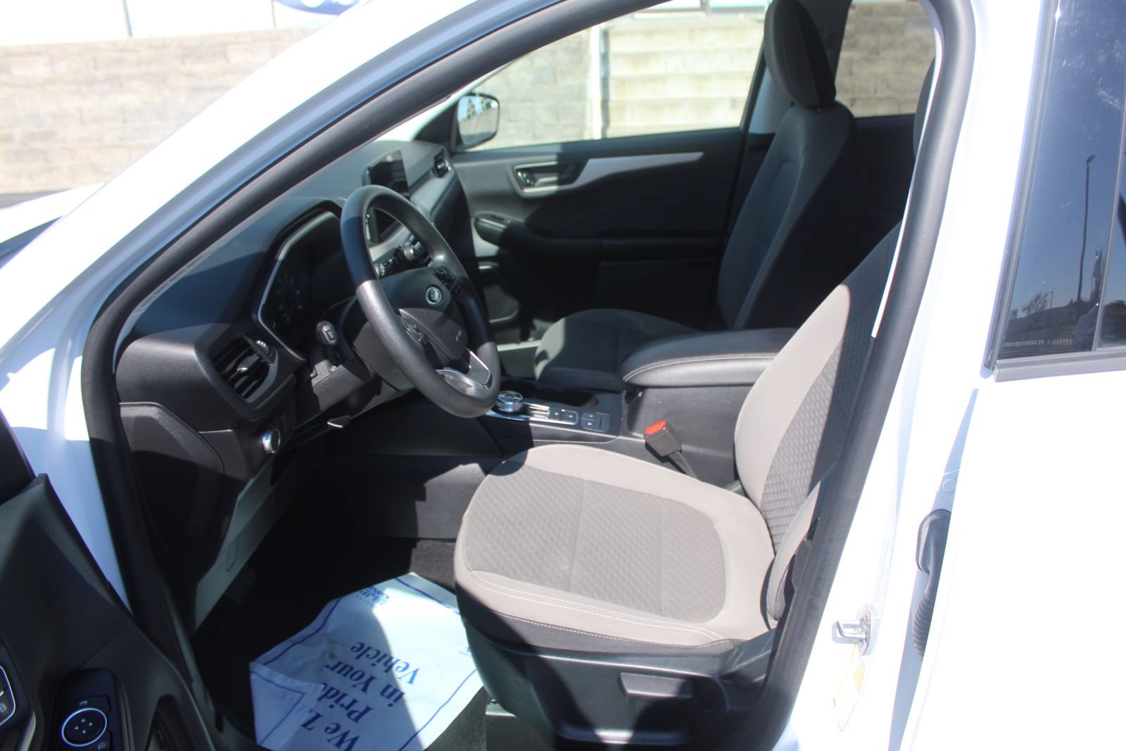 Used 2022 Ford Escape SE FWD image 21