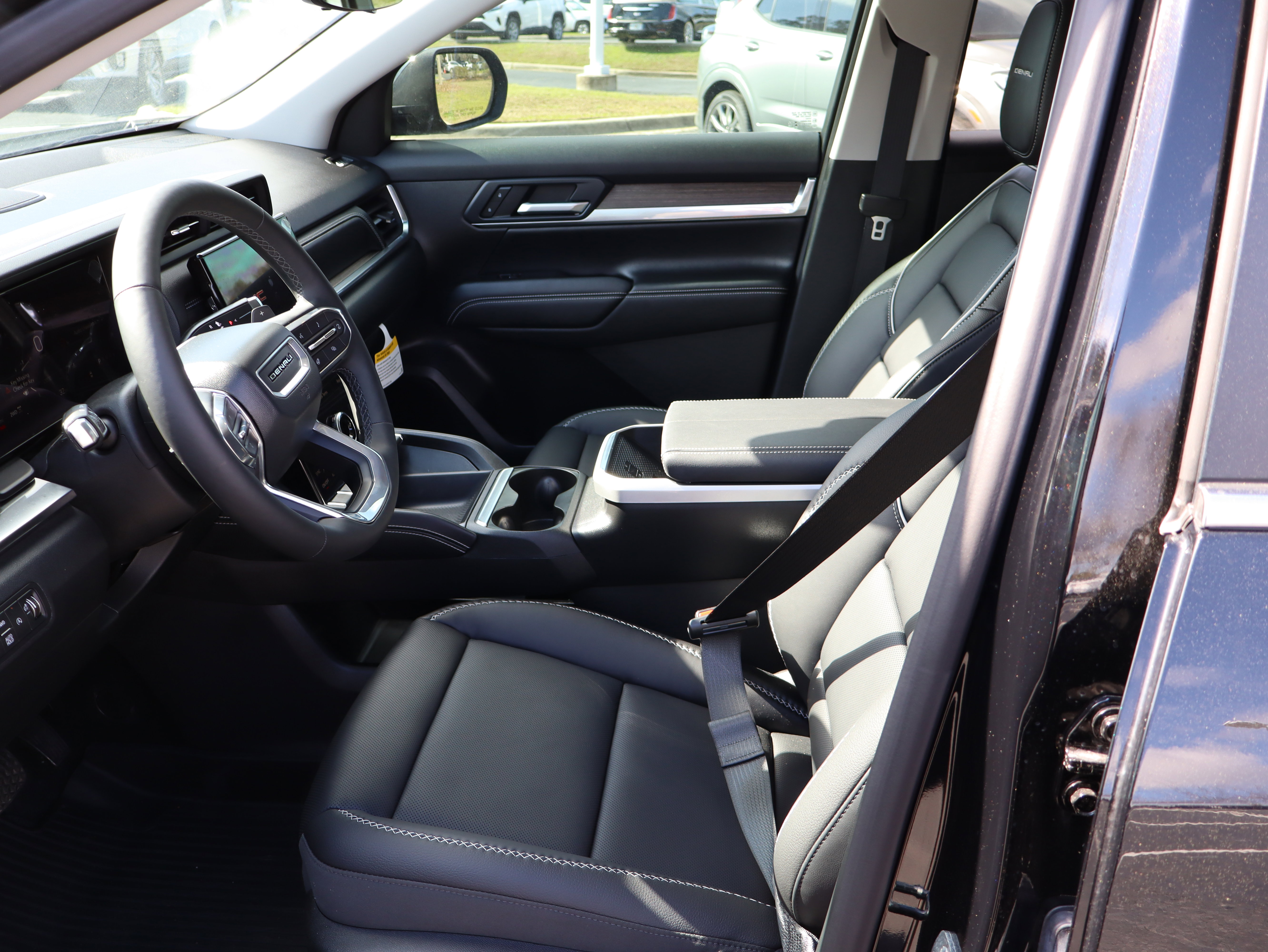 New 2026 GMC Terrain Denali w/ LPO, Floor Liner Package image 21