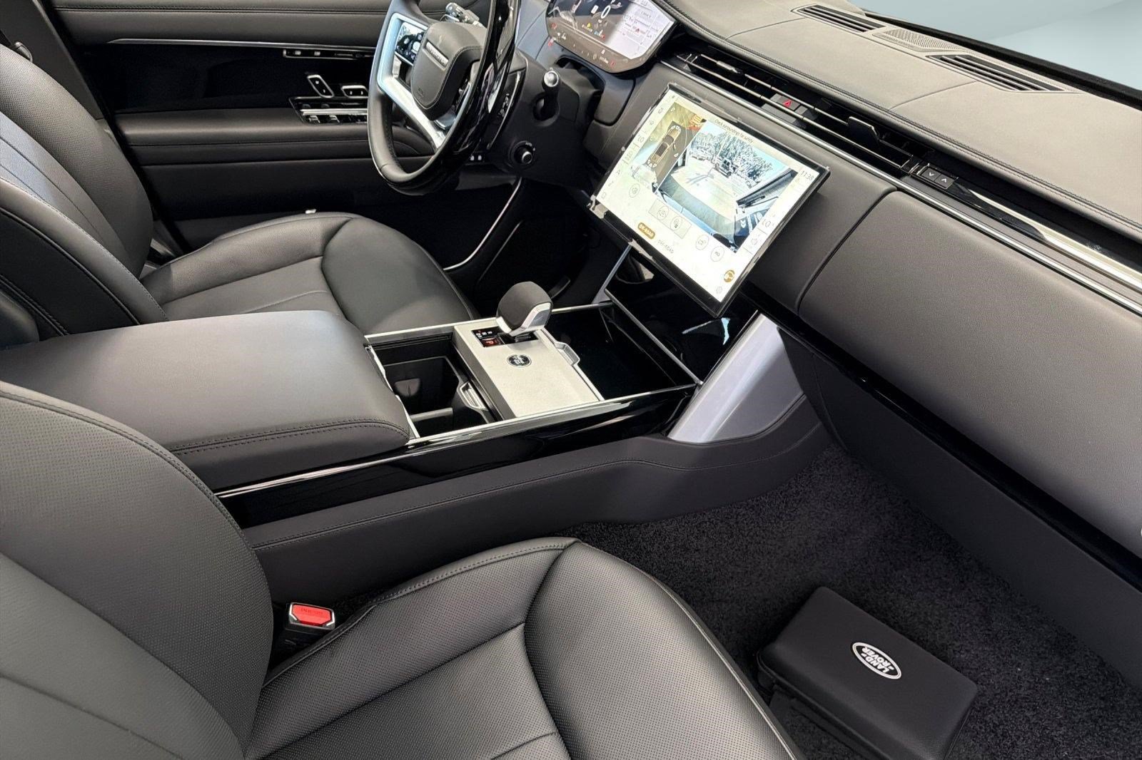 New 2026 Land Rover Range Rover Long Wheelbase Autobiography AWD/4WD image 28