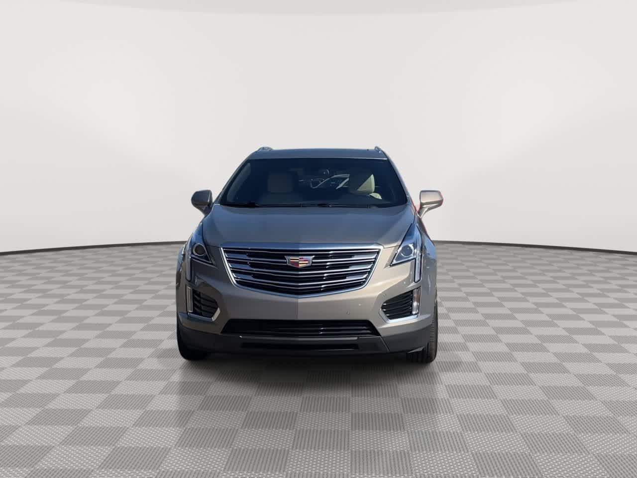 Used 2018 Cadillac XT5 Luxury AWD/4WD image 3