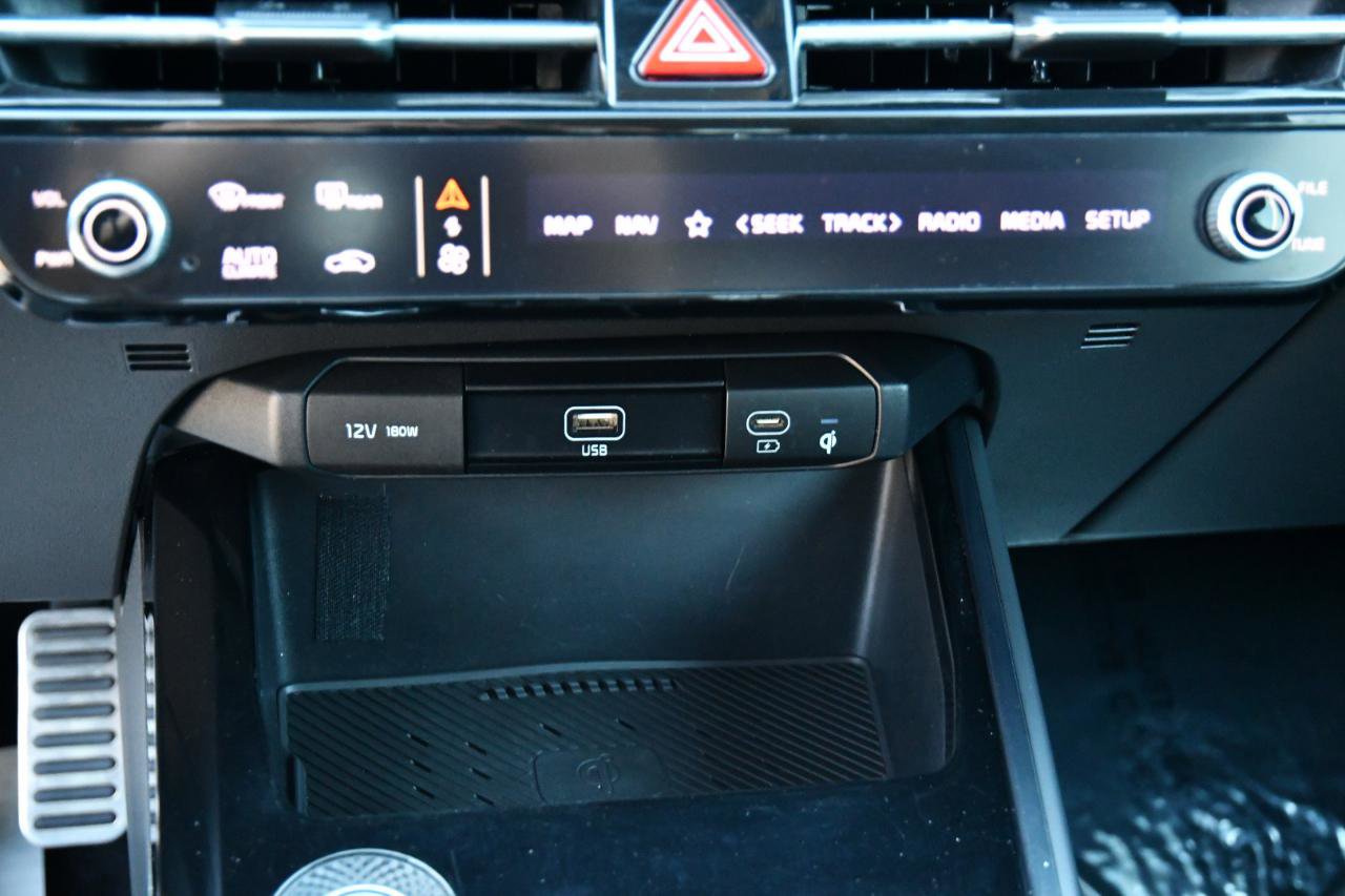 Used 2023 Kia Niro EX Touring image 23