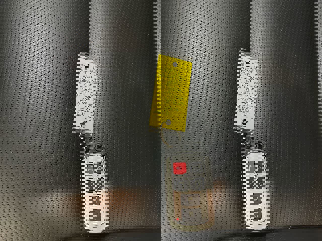 Used 2020 Toyota Sienna SE w/ SE Preferred Package image 34