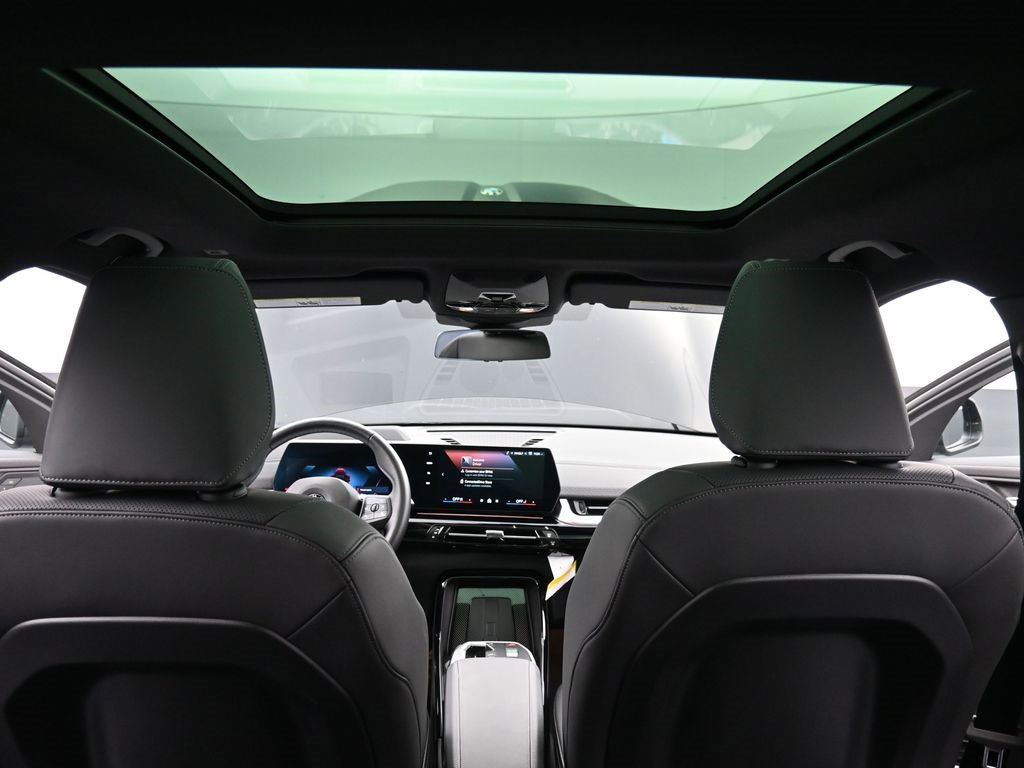 Used 2025 BMW X2 xDrive28i image 17