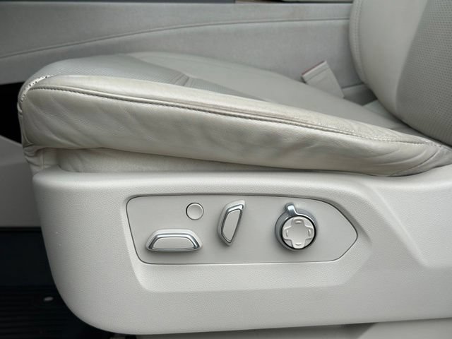 Used 2021 Cadillac Escalade Sport Platinum AWD/4WD image 14