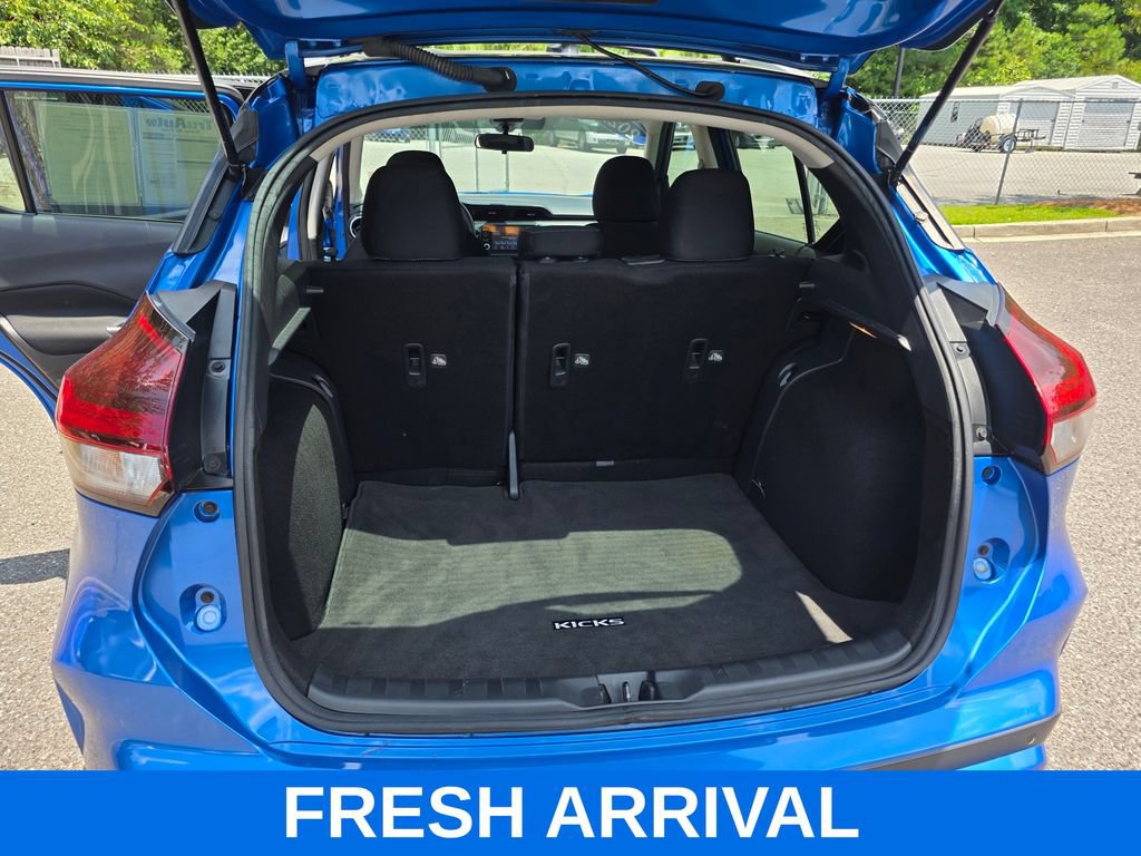 Used 2021 Nissan Kicks SV FWD image 49