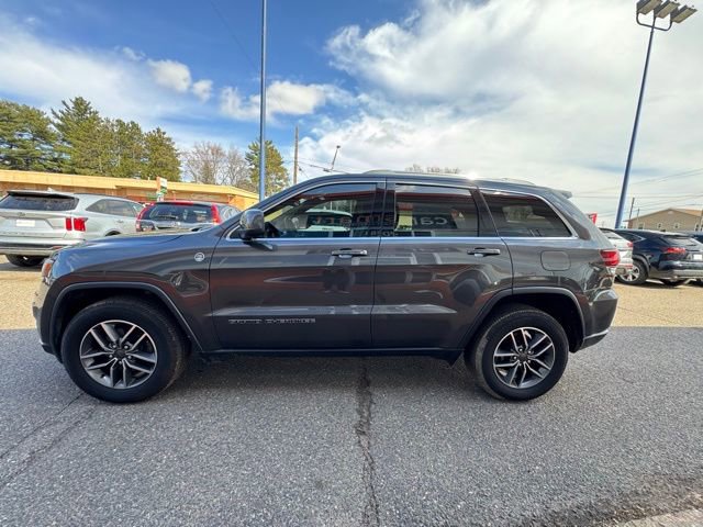 Used 2020 Jeep Grand Cherokee Laredo w/ Quick Order Package 2BN North AWD/4WD image 4