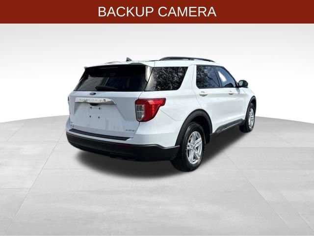 Used 2022 Ford Explorer XLT AWD/4WD image 7