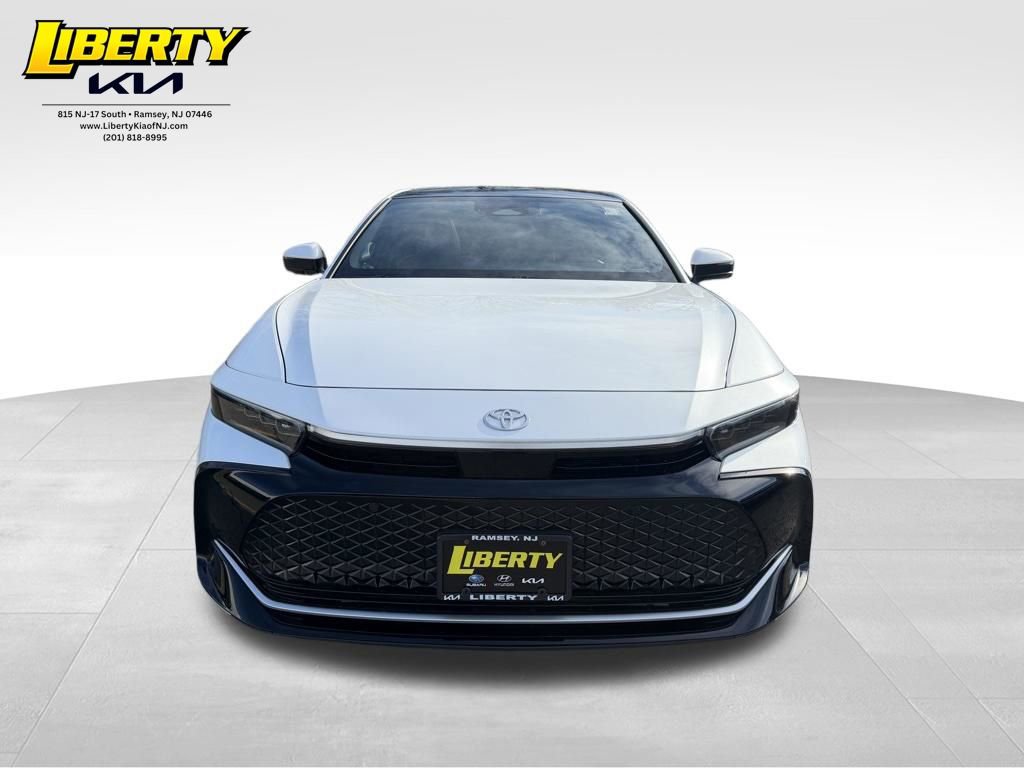 Used 2024 Toyota Crown Limited image 2